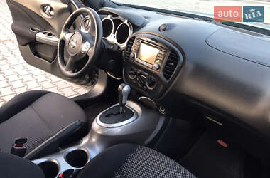 Позашляховик / Кросовер Nissan Juke 2015 в 