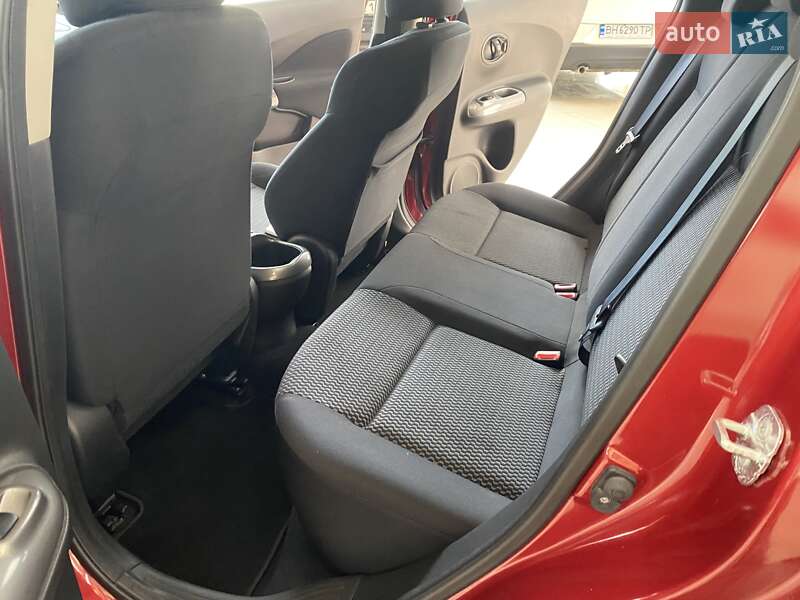 Внедорожник / Кроссовер Nissan Juke 2015 в Одессе