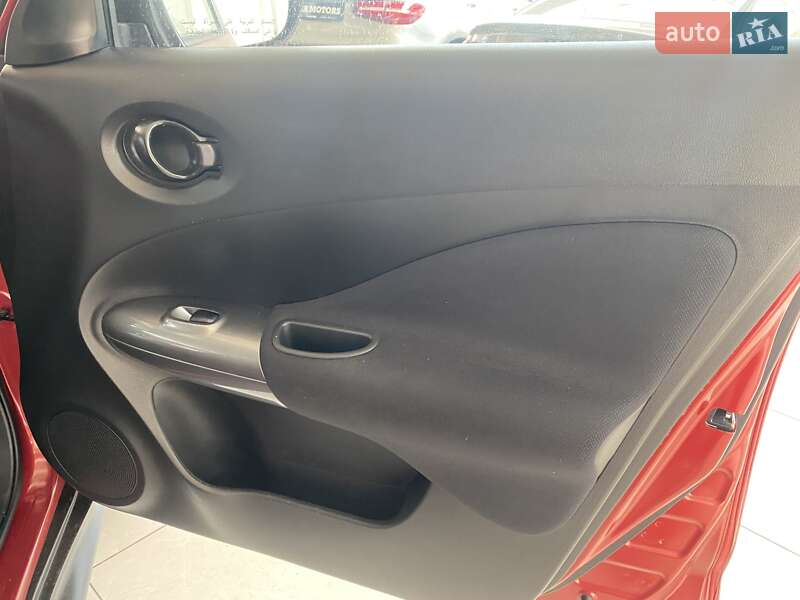 Внедорожник / Кроссовер Nissan Juke 2015 в Одессе