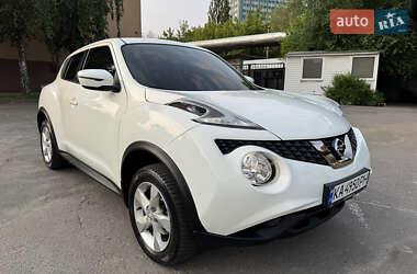 Внедорожник / Кроссовер Nissan Juke 2019 в 