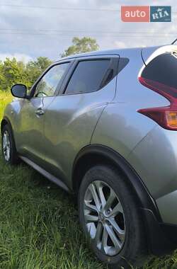 Внедорожник / Кроссовер Nissan Juke 2010 в 