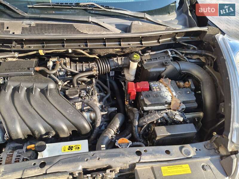 Внедорожник / Кроссовер Nissan Juke 2011 в Ровно фото 5 Внедорожник / Кроссовер Nissan Juke 2011 в Ровно