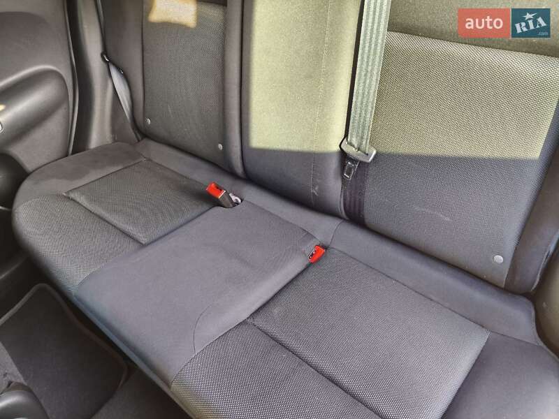 Внедорожник / Кроссовер Nissan Juke 2011 в Ровно фото 9 Внедорожник / Кроссовер Nissan Juke 2011 в Ровно