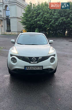 Внедорожник / Кроссовер Nissan Juke 2017 в 