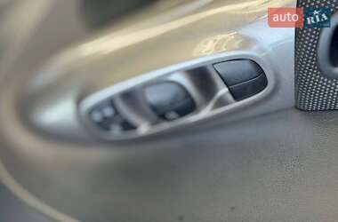 Внедорожник / Кроссовер Nissan Juke 2012 в 