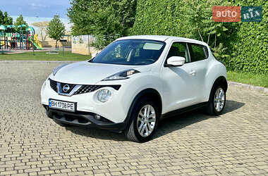 Внедорожник / Кроссовер Nissan Juke 2017 в 