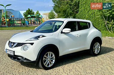 Внедорожник / Кроссовер Nissan Juke 2017 в 