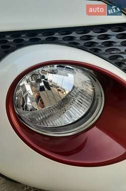 Позашляховик / Кросовер Nissan Juke 2013 в 