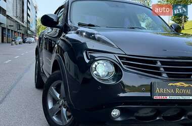 Позашляховик / Кросовер Nissan Juke 2011 в 
