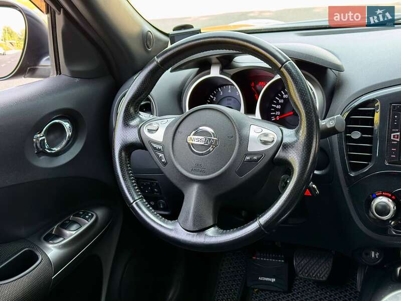 Позашляховик / Кросовер Nissan Juke 2011 в Києві