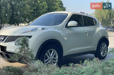 Внедорожник / Кроссовер Nissan Juke 2011 в 