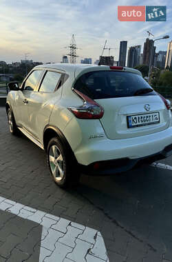 Внедорожник / Кроссовер Nissan Juke 2019 в 