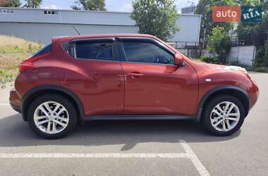 Позашляховик / Кросовер Nissan Juke 2013 в 