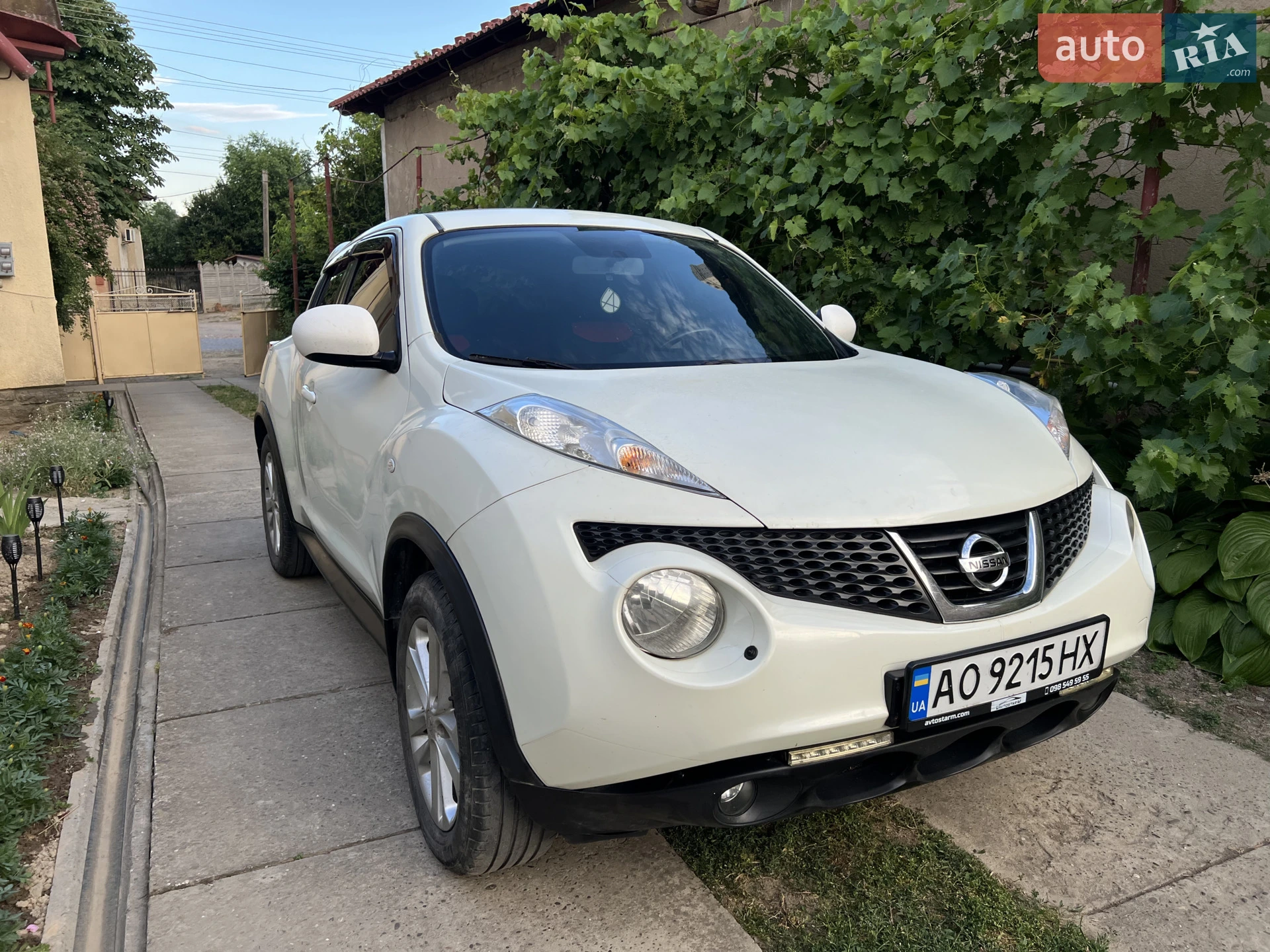 2011 Nissan Juke - мініатюра 2