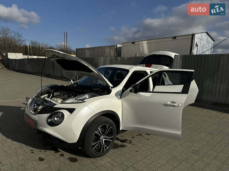 Позашляховик / Кросовер Nissan Juke 2015 в Дубні