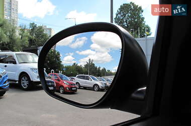 Позашляховик / Кросовер Nissan Juke 2011 в Києві