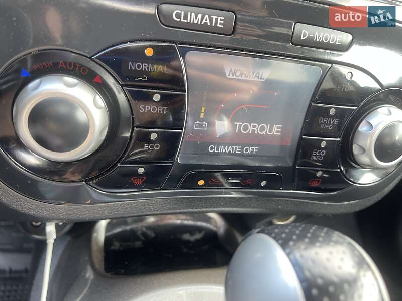 Позашляховик / Кросовер Nissan Juke 2011 в Києві