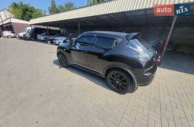 Внедорожник / Кроссовер Nissan Juke 2013 в 