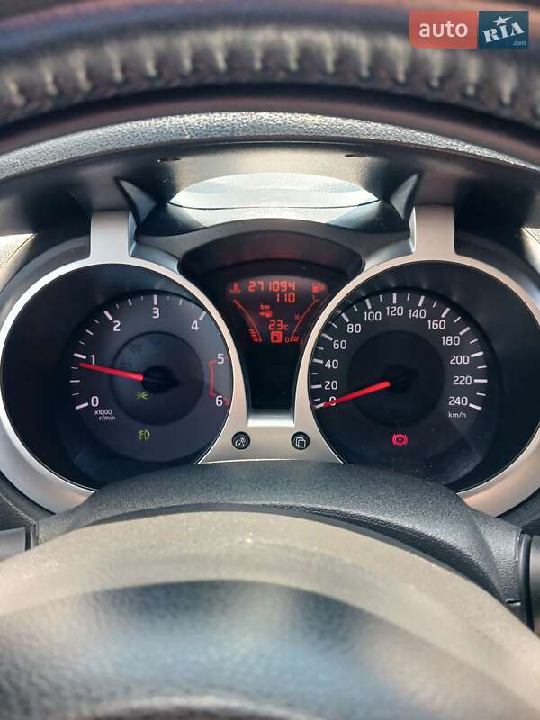 Внедорожник / Кроссовер Nissan Juke 2011 в Киеве