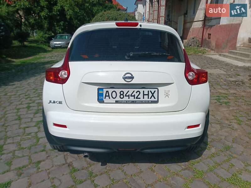 Внедорожник / Кроссовер Nissan Juke 2012 в Мукачево