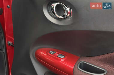 Внедорожник / Кроссовер Nissan Juke 2012 в 