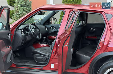 Внедорожник / Кроссовер Nissan Juke 2012 в 