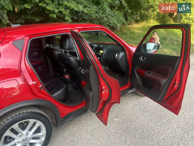 Позашляховик / Кросовер Nissan Juke 2015 в Львові