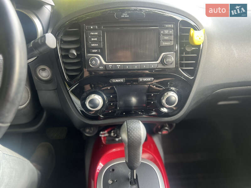 Позашляховик / Кросовер Nissan Juke 2015 в Львові