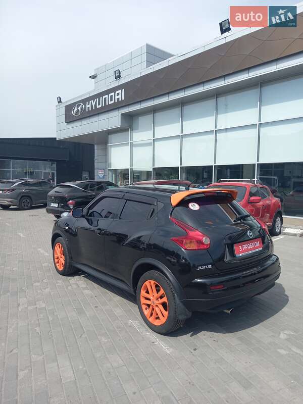 Внедорожник / Кроссовер Nissan Juke 2014 в Полтаве