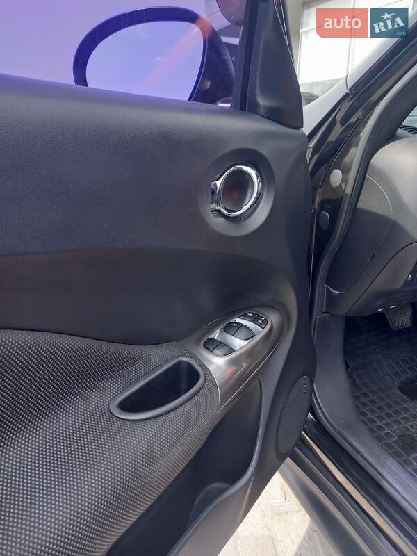 Внедорожник / Кроссовер Nissan Juke 2014 в Полтаве