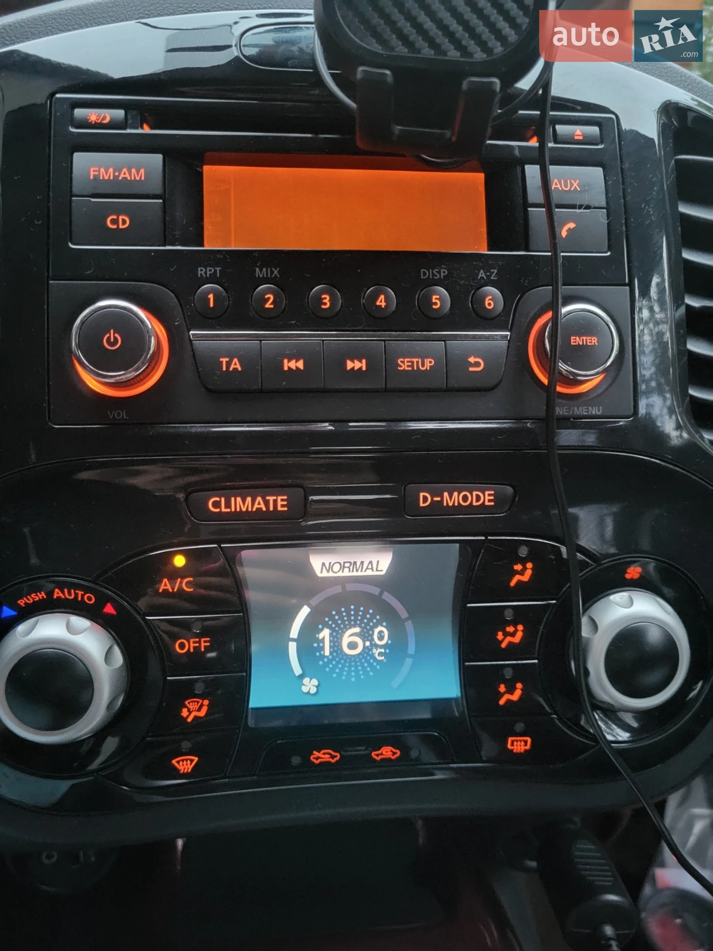 2012 Nissan Juke - мініатюра 11