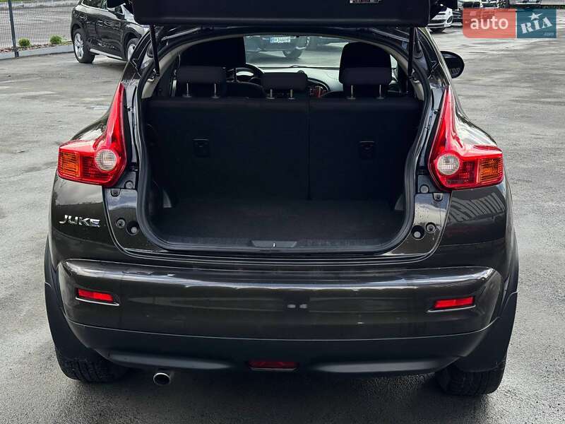 Внедорожник / Кроссовер Nissan Juke 2013 в Каменец-Подольском