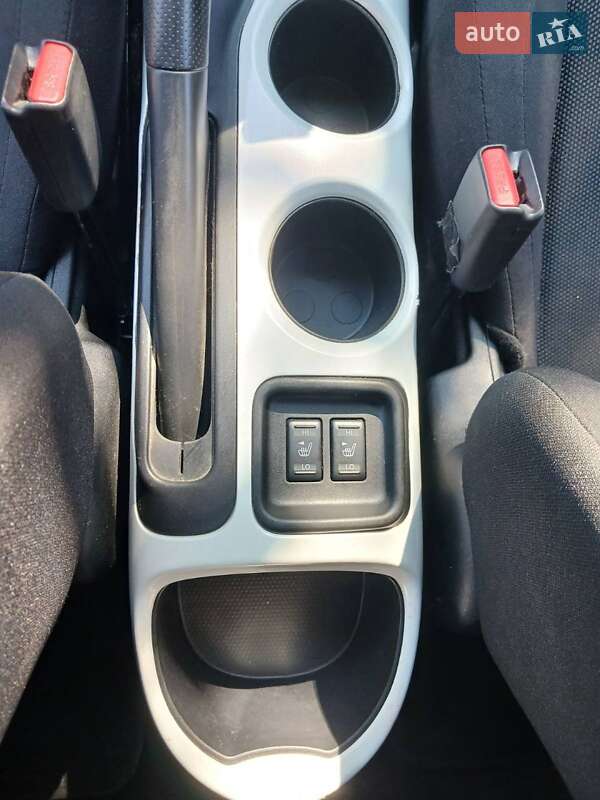 Позашляховик / Кросовер Nissan Juke 2014 в Києві