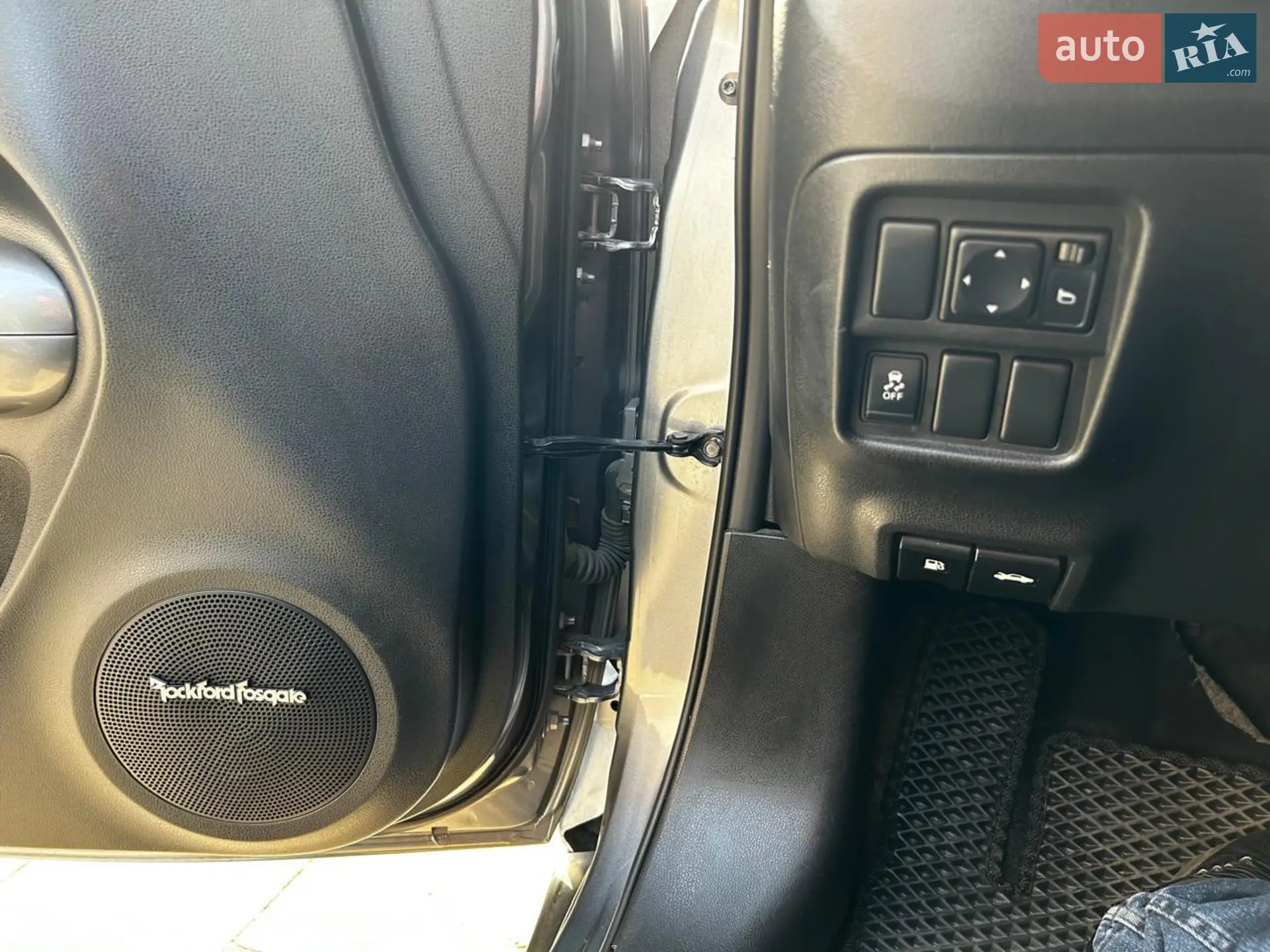 2017 Nissan Juke - мініатюра 16