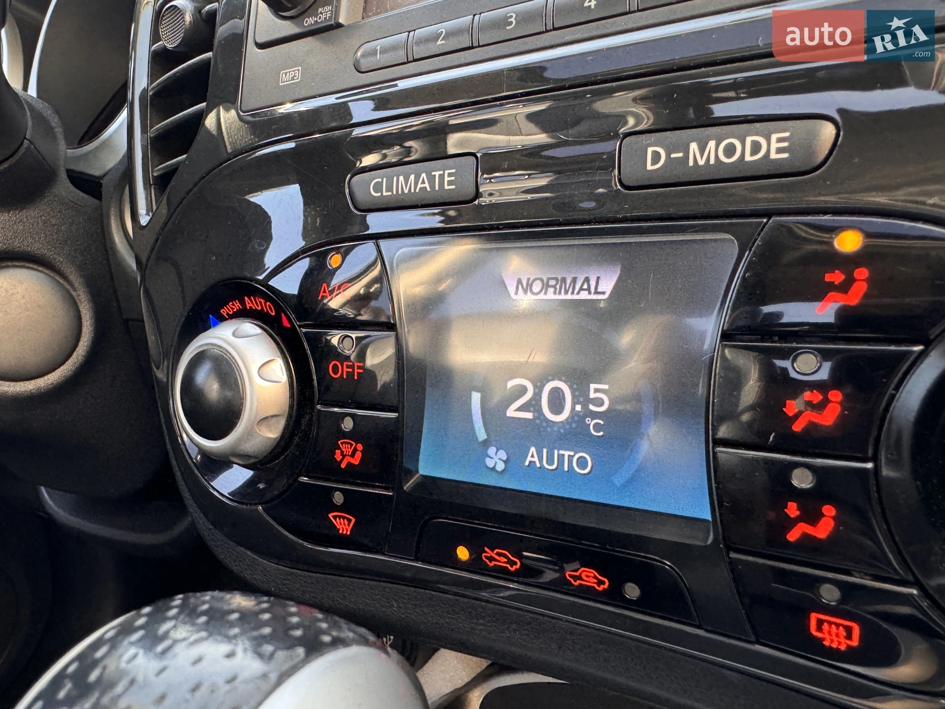 2012 Nissan Juke - мініатюра 25