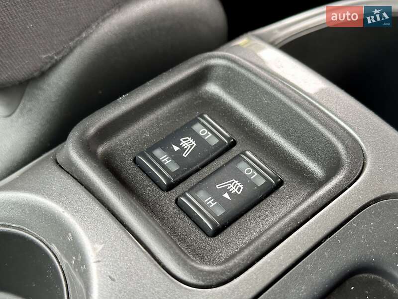 Внедорожник / Кроссовер Nissan Juke 2019 в Киеве