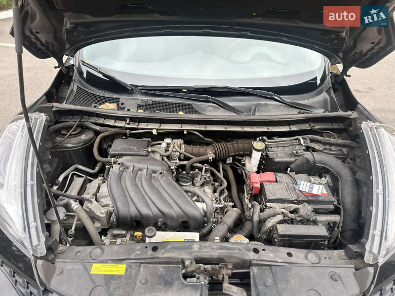 Позашляховик / Кросовер Nissan Juke 2019 в Києві