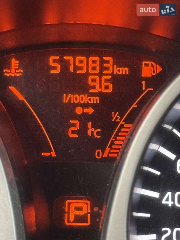 Внедорожник / Кроссовер Nissan Juke 2016 в Ворзеле фото 5 Внедорожник / Кроссовер Nissan Juke 2016 в Ворзеле