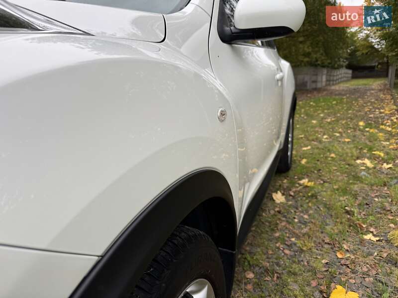 Внедорожник / Кроссовер Nissan Juke 2011 в Ровно