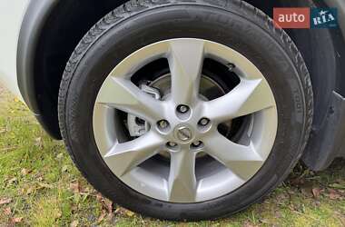 Внедорожник / Кроссовер Nissan Juke 2011 в 