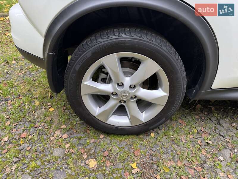 Внедорожник / Кроссовер Nissan Juke 2011 в Ровно