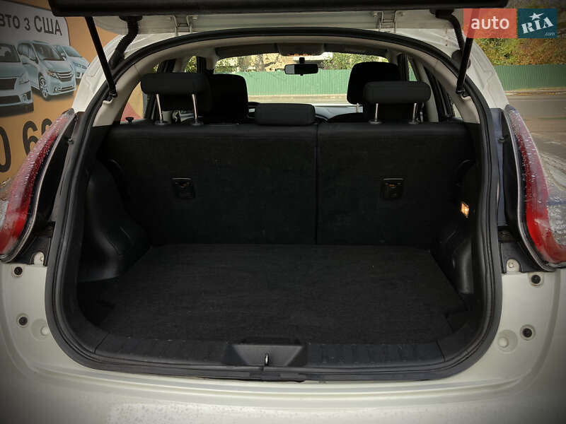 Внедорожник / Кроссовер Nissan Juke 2017 в Киеве