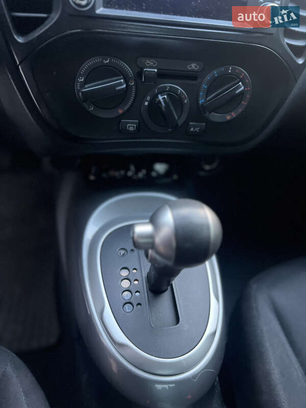 Позашляховик / Кросовер Nissan Juke 2017 в Дніпрі