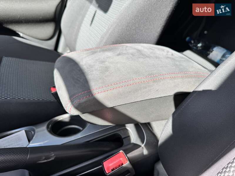 Позашляховик / Кросовер Nissan Juke 2018 в Києві