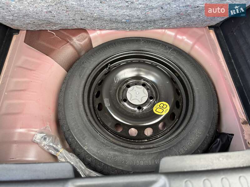 Позашляховик / Кросовер Nissan Juke 2018 в Києві