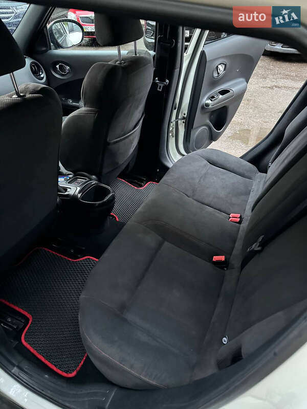 Позашляховик / Кросовер Nissan Juke 2013 в Львові