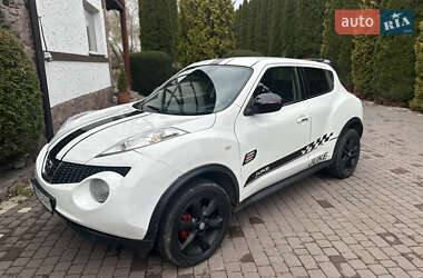 Внедорожник / Кроссовер Nissan Juke 2011 в Городке