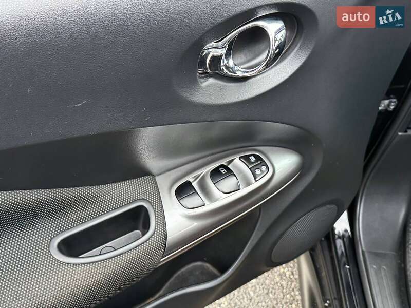 Позашляховик / Кросовер Nissan Juke 2011 в Києві