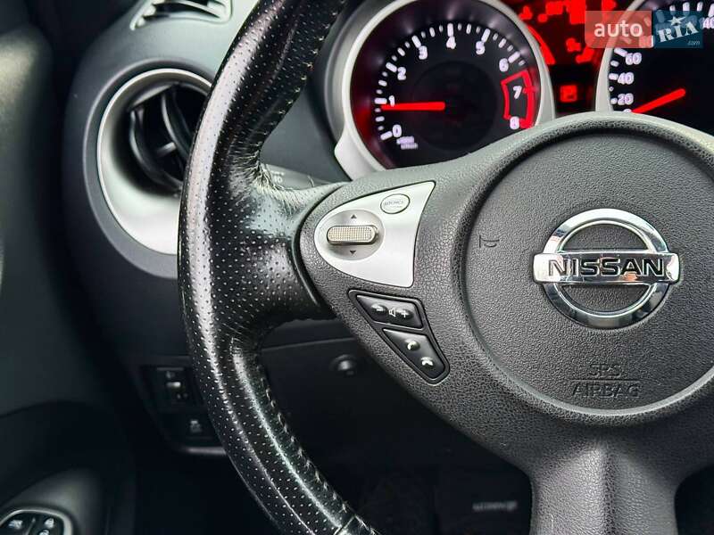 Позашляховик / Кросовер Nissan Juke 2011 в Києві