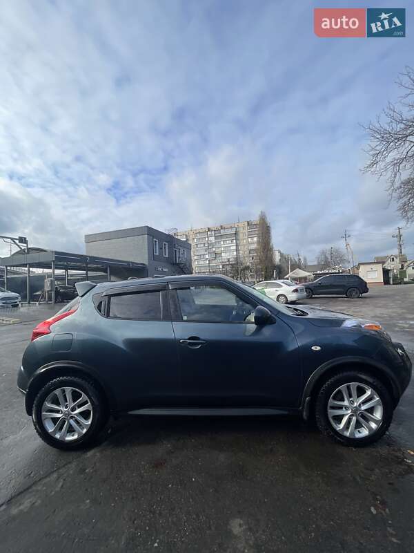 Внедорожник / Кроссовер Nissan Juke 2010 в Киеве